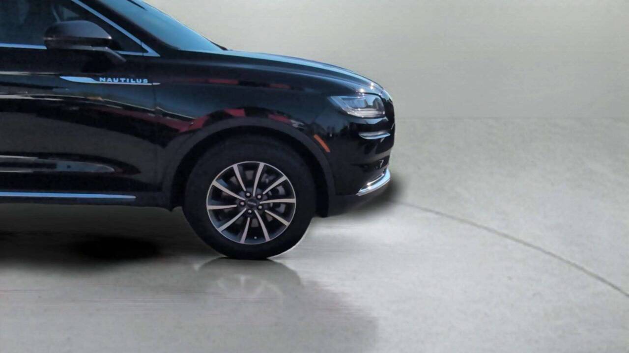 2022 Lincoln Nautilus Standard 4dr SUV Chesterfield MI