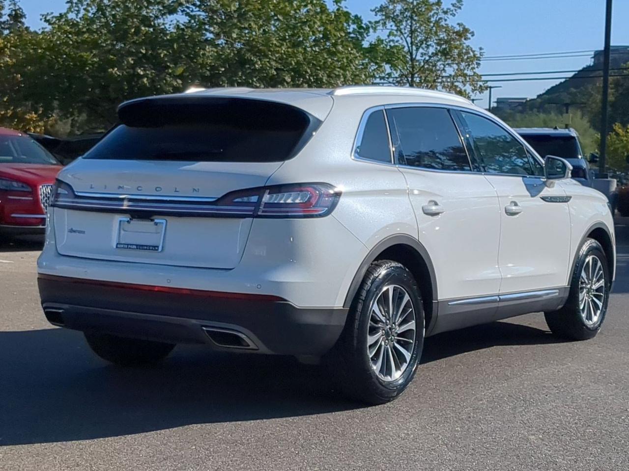 2022 Lincoln Nautilus Standard