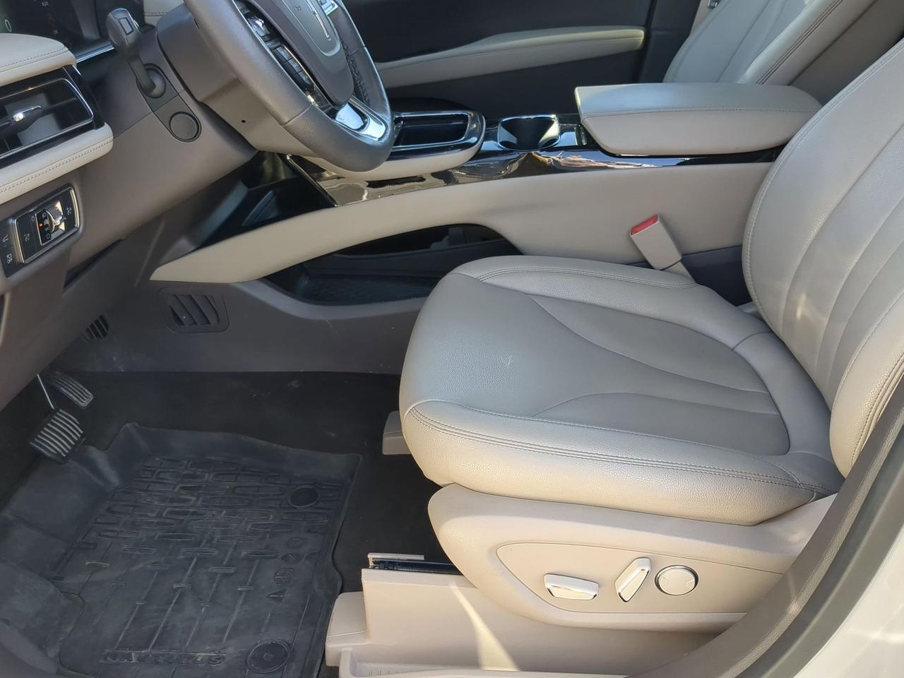 2022 Lincoln Nautilus Standard