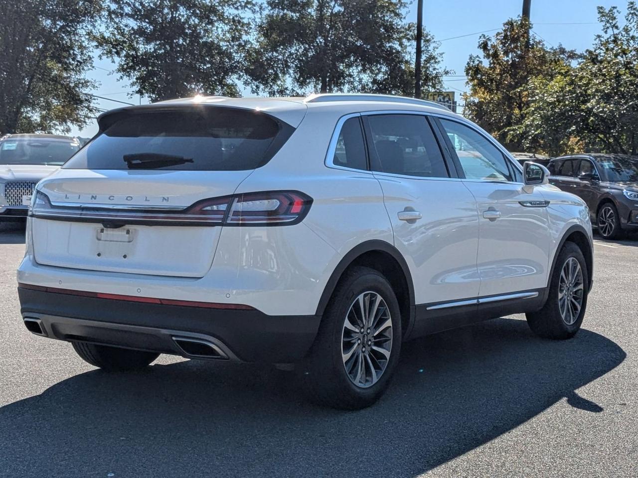 2022 Lincoln Nautilus Standard