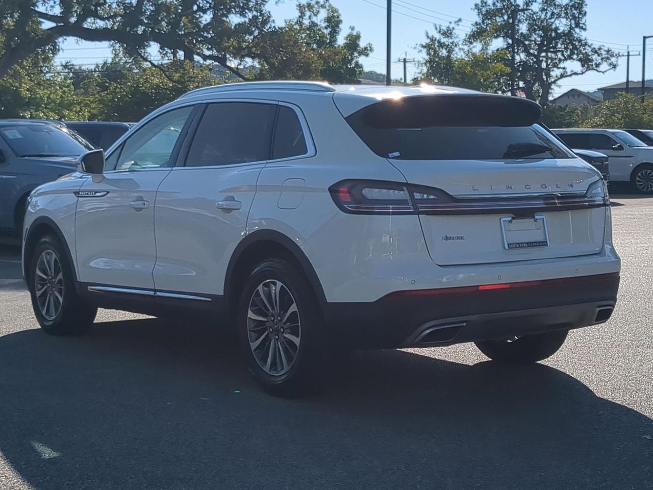 2022 Lincoln Nautilus Standard