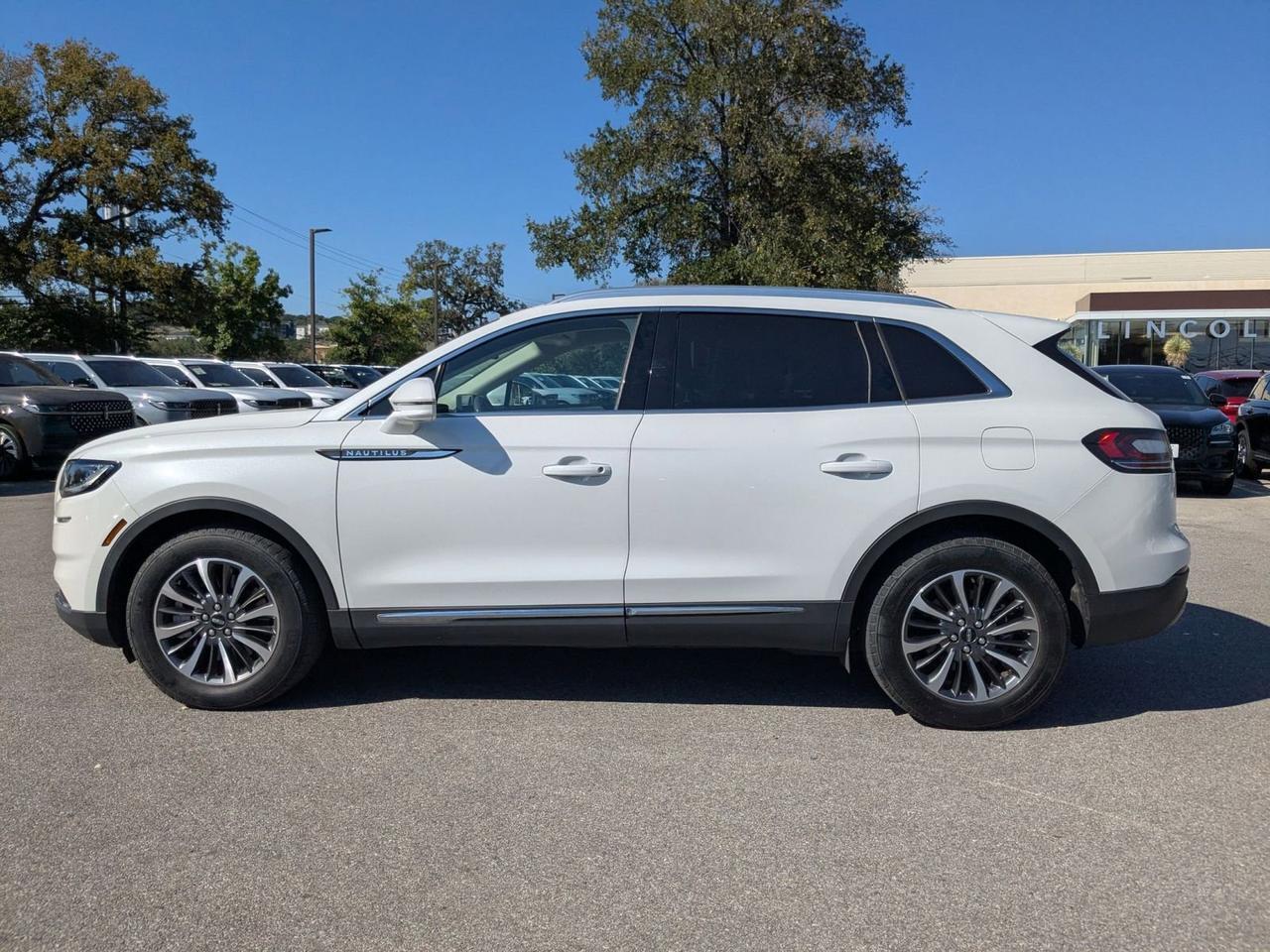 2022 Lincoln Nautilus Standard