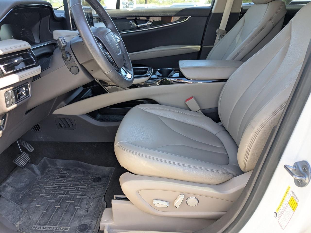 2022 Lincoln Nautilus Standard