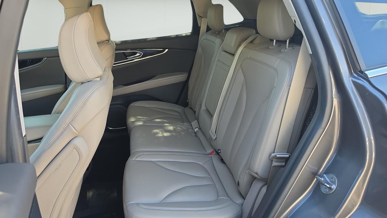 2022 Lincoln Nautilus Standard