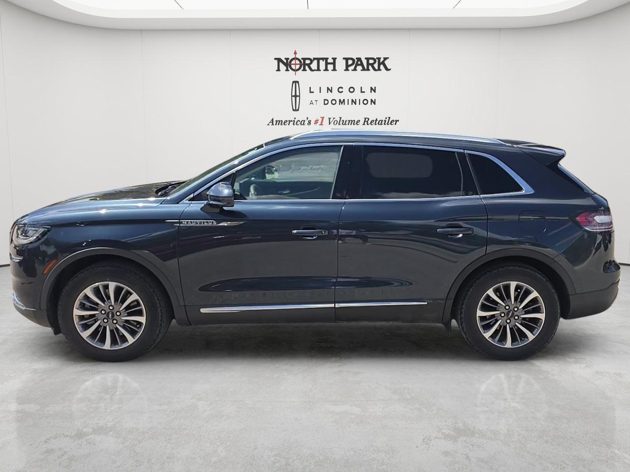 2022 Lincoln Nautilus Standard