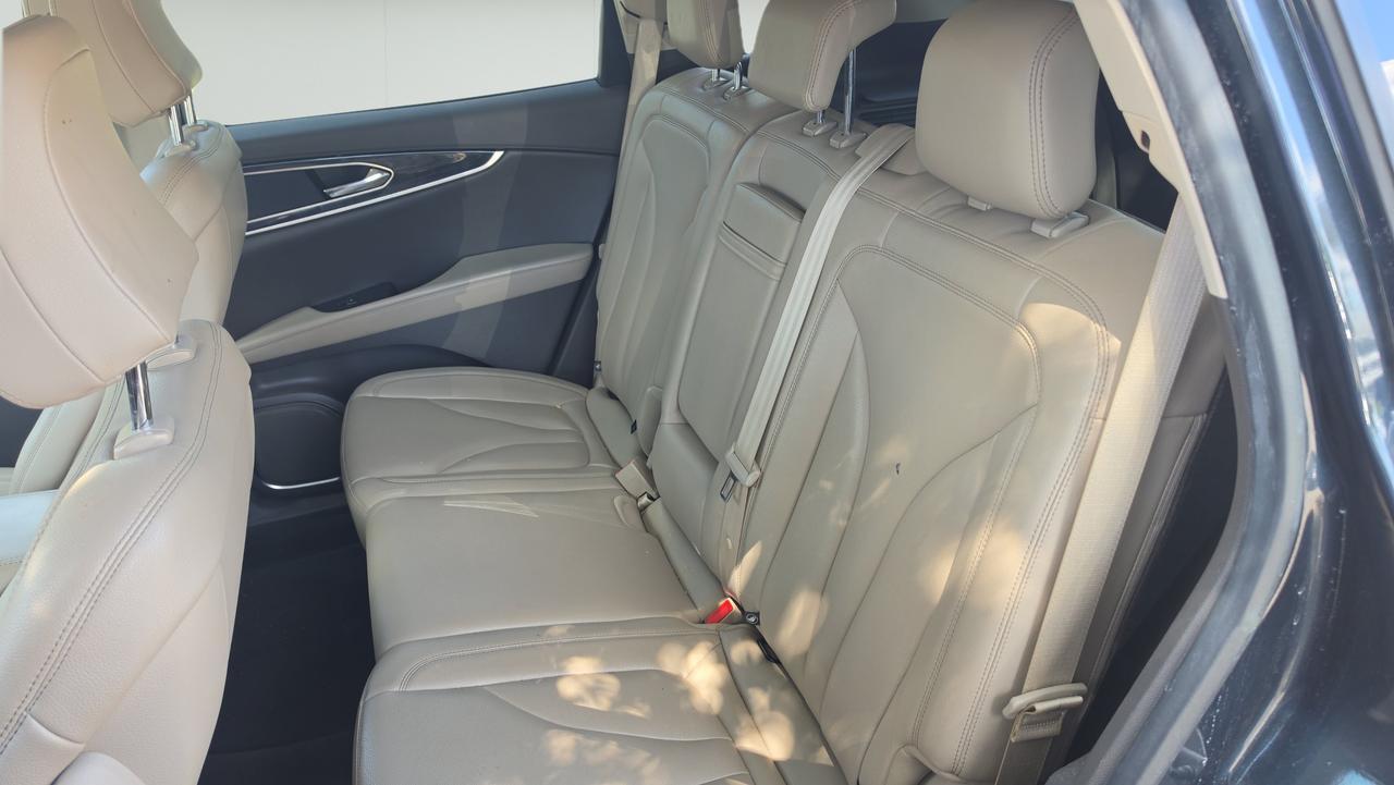 2022 Lincoln Nautilus Standard