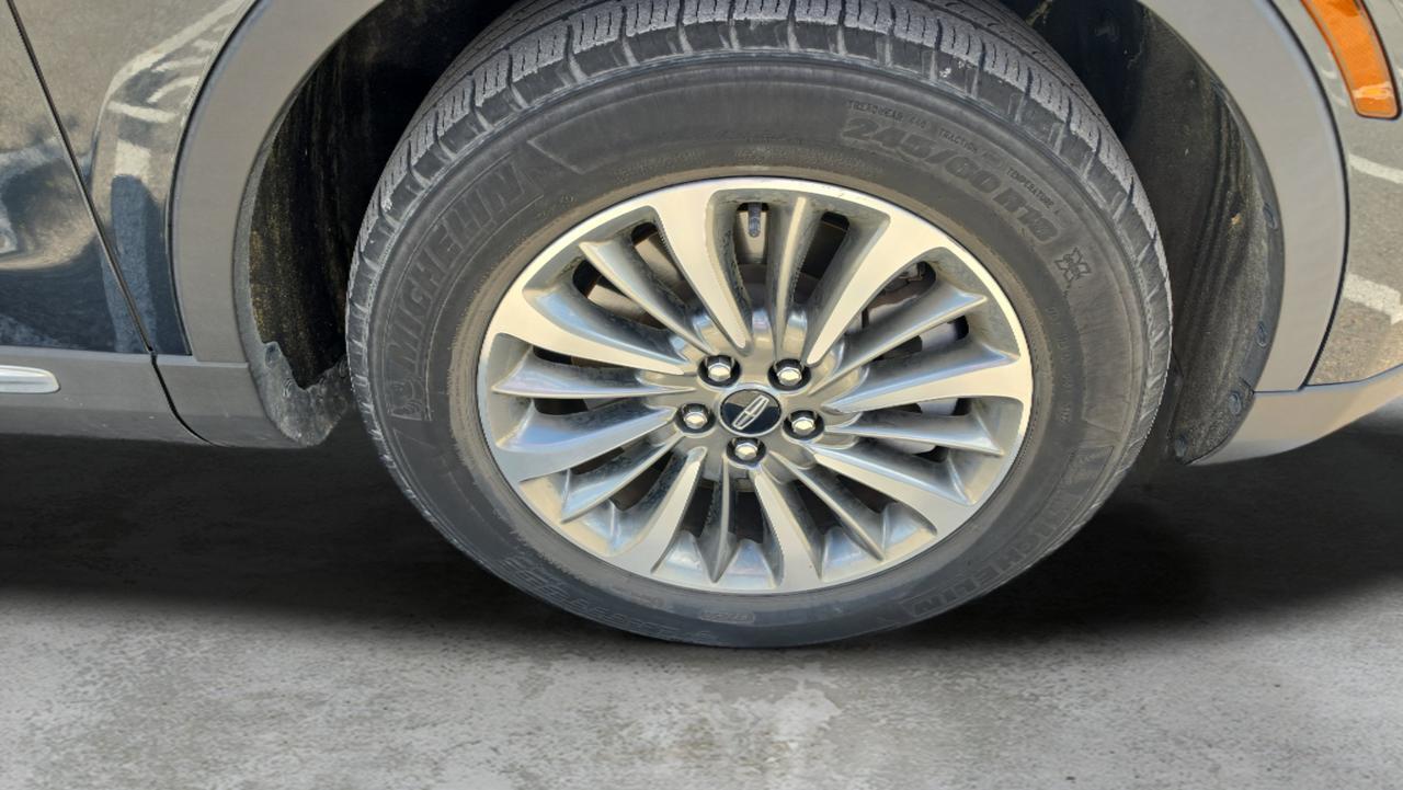 2022 Lincoln Nautilus Standard