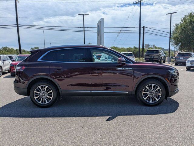 2022 Lincoln Nautilus Standard