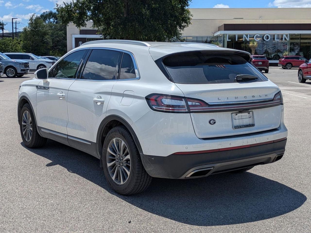 2022 Lincoln Nautilus Standard