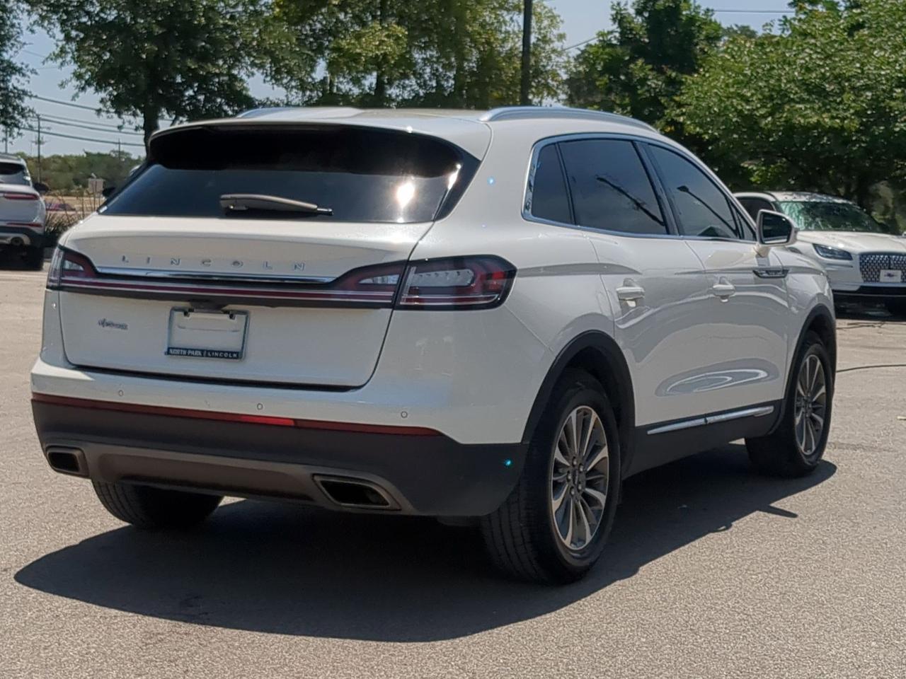2022 Lincoln Nautilus Standard