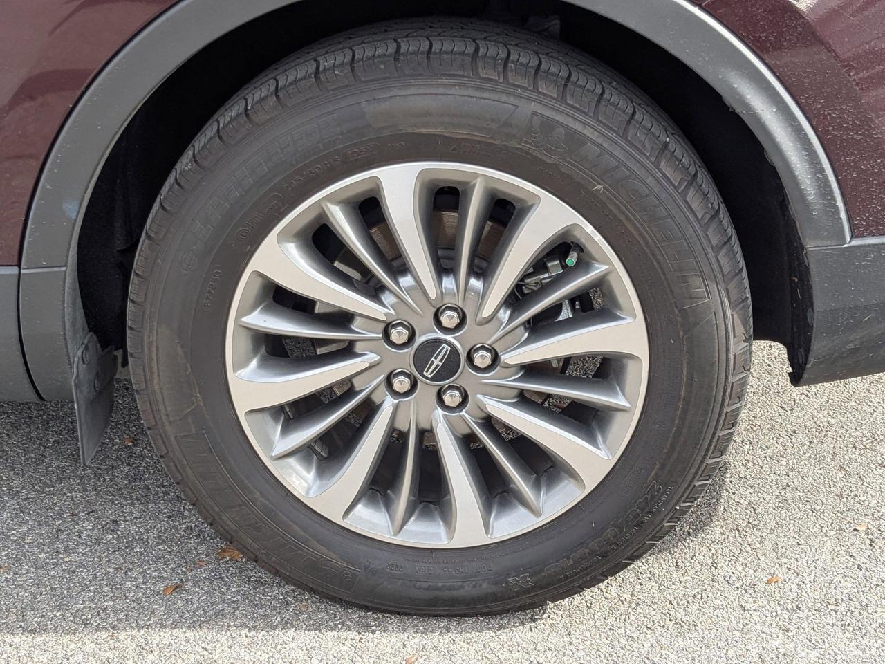 2022 Lincoln Nautilus Standard