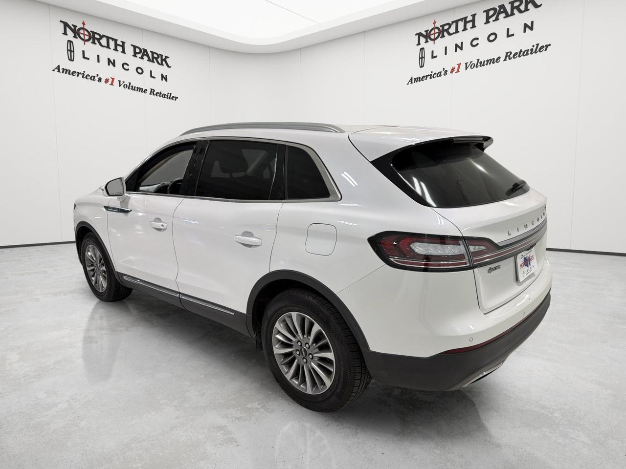 2022 Lincoln Nautilus Standard