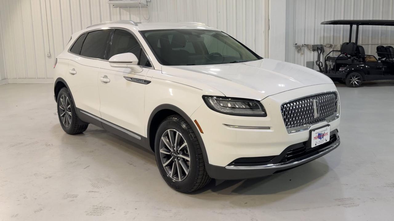 2022 Lincoln Nautilus Standard