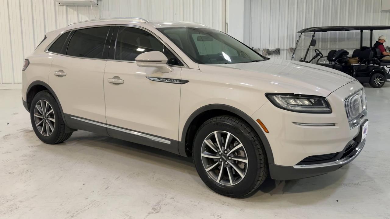 2022 Lincoln Nautilus Standard
