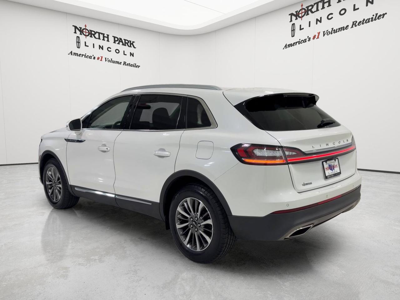2022 Lincoln Nautilus Standard