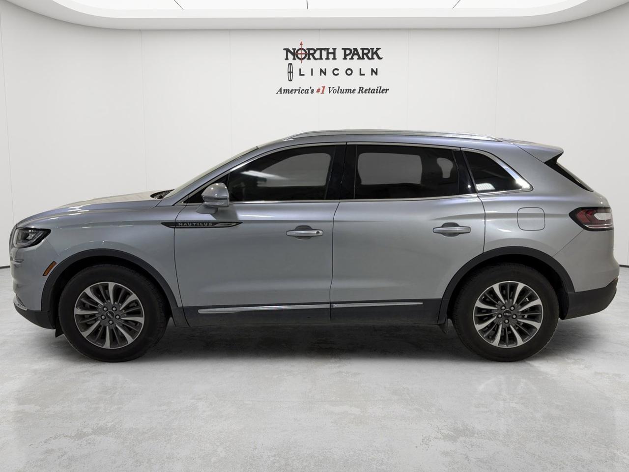 2022 Lincoln Nautilus Standard