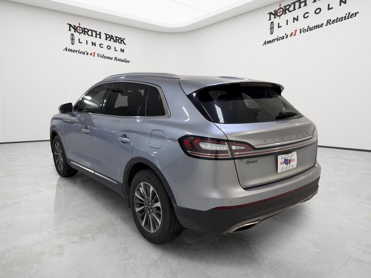 2022 Lincoln Nautilus Standard