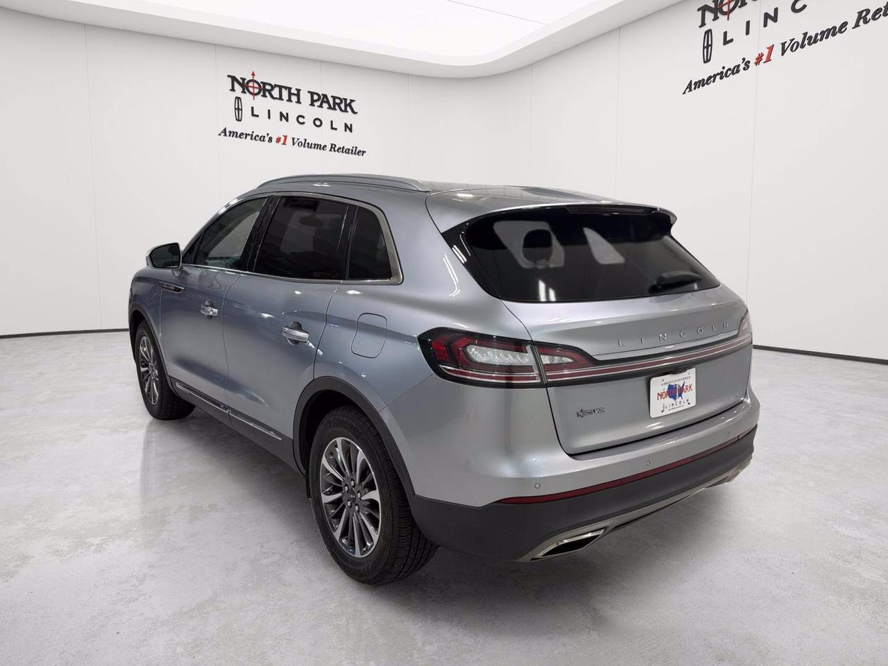 2022 Lincoln Nautilus Standard