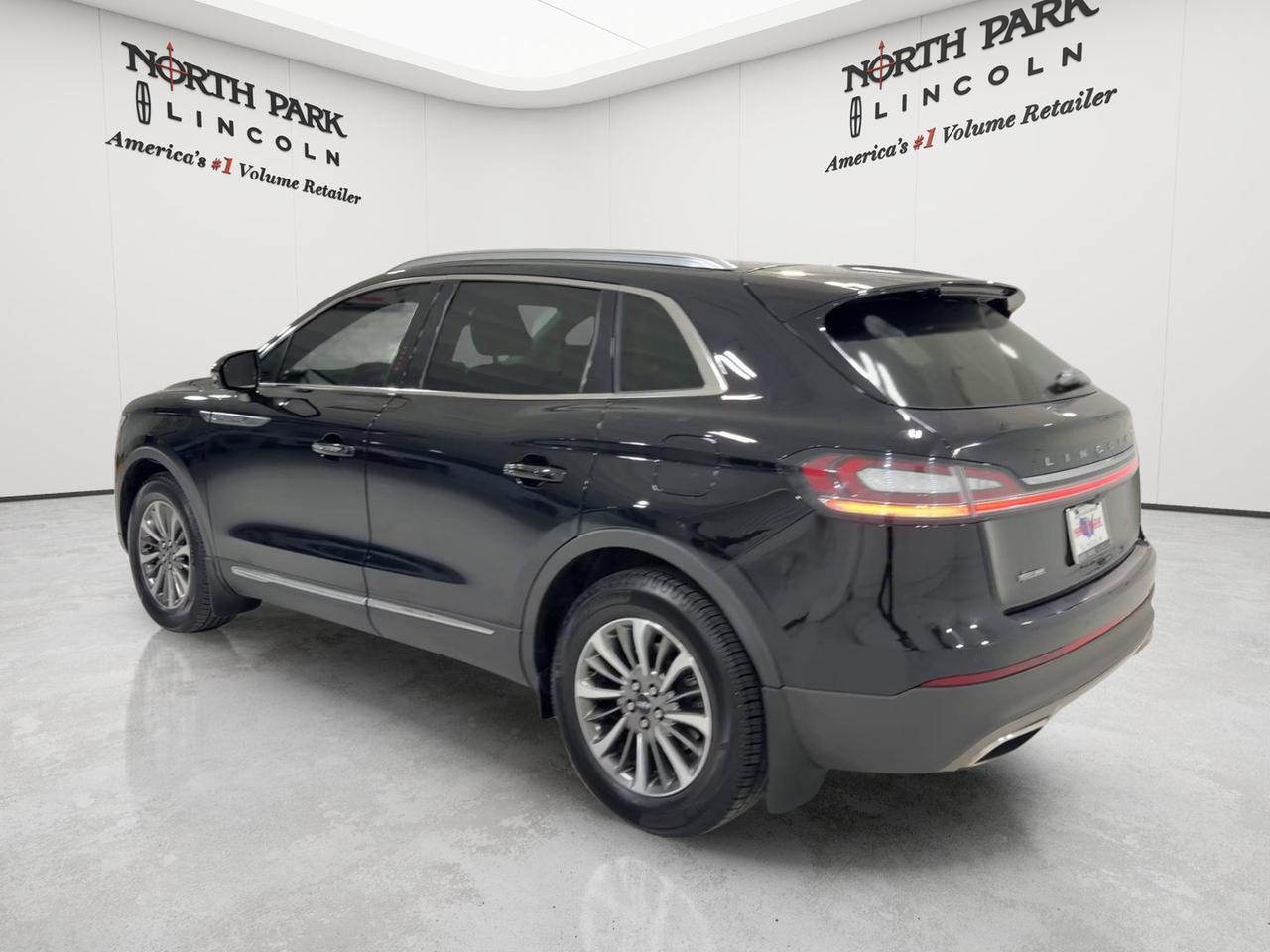 2022 Lincoln Nautilus Standard