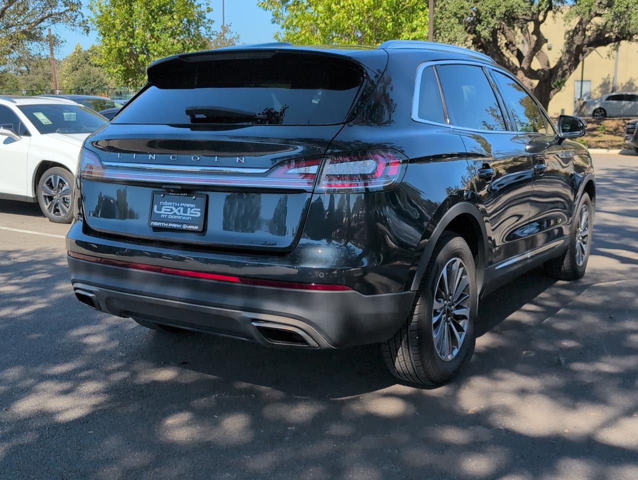 2022 Lincoln Nautilus Standard