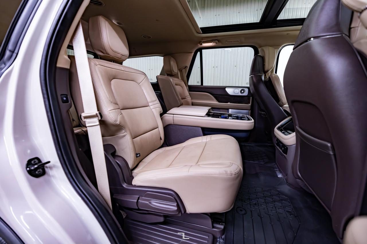 2022 Lincoln Navigator AWD Reserve Leather Roof Nav BCam Red Deer AB