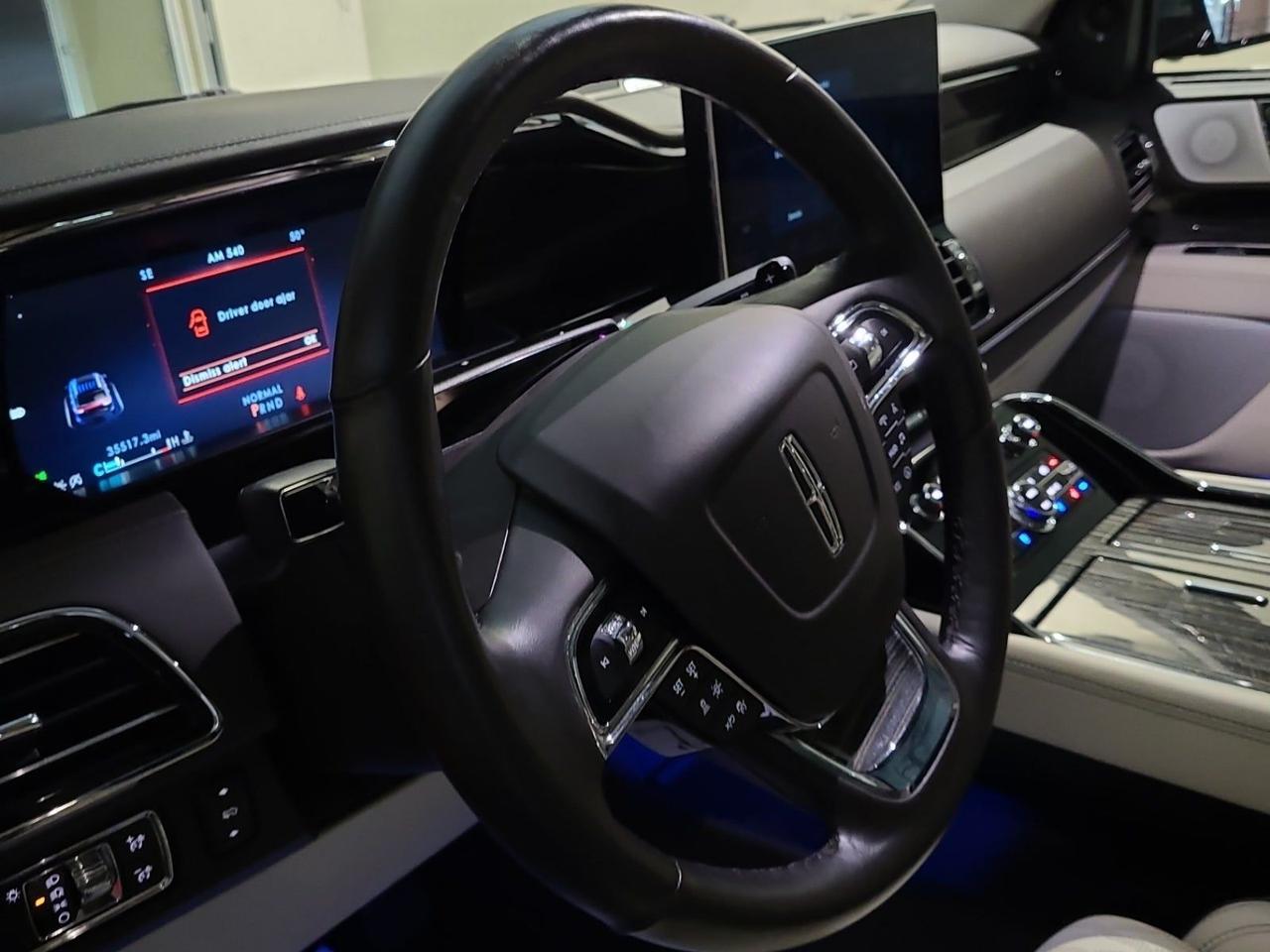 2022 Lincoln Navigator Black Label Panoramic Roof Ventilated Seats Portland OR