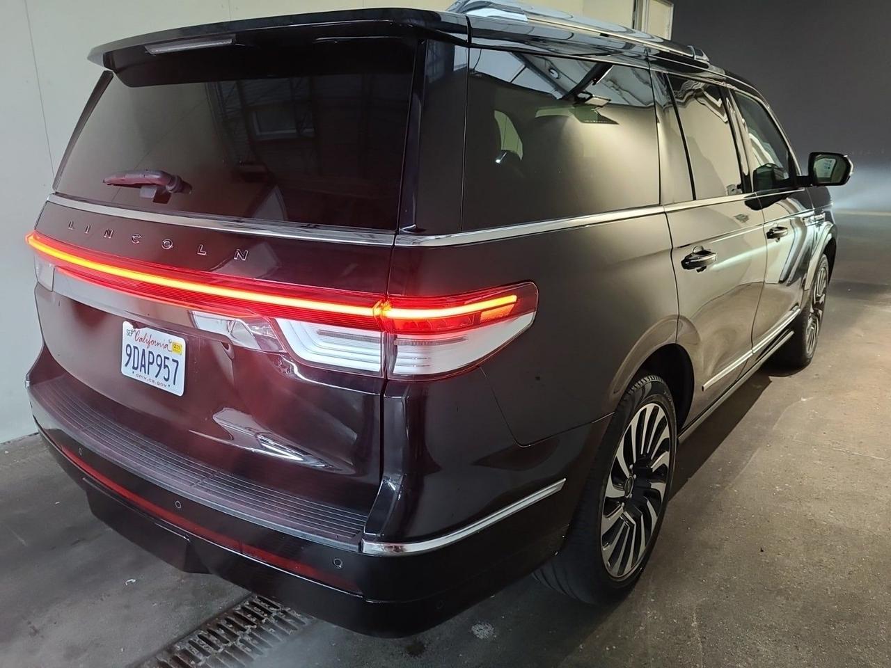 2022 Lincoln Navigator Black Label Panoramic Roof Ventilated Seats Portland OR