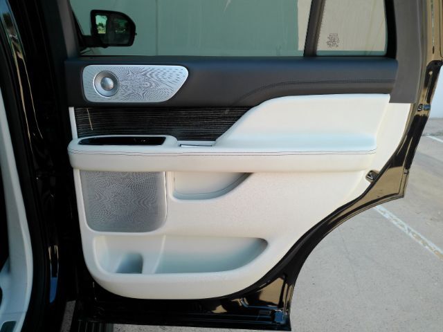 2022 Lincoln Navigator Black Label Plano TX