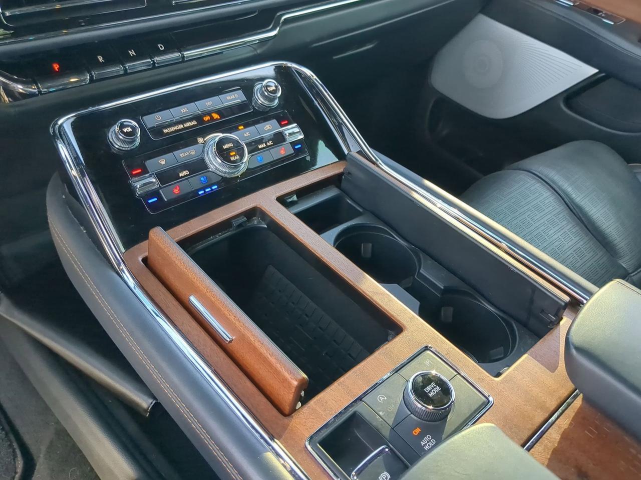 2022 Lincoln Navigator Black Label