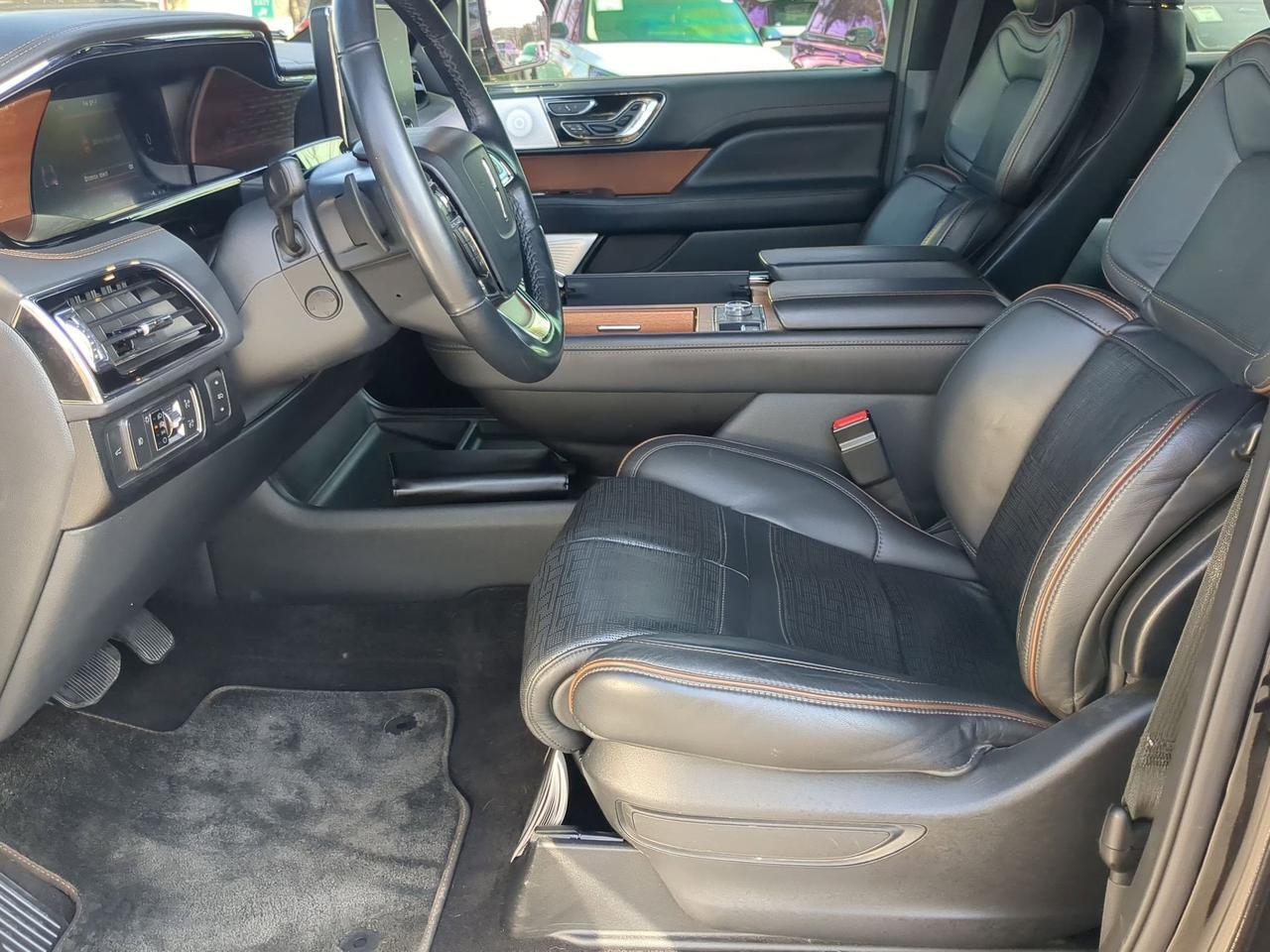 2022 Lincoln Navigator Black Label