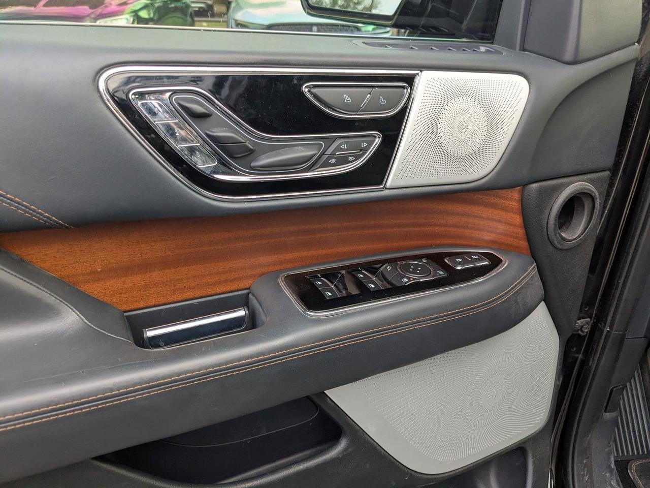 2022 Lincoln Navigator Black Label