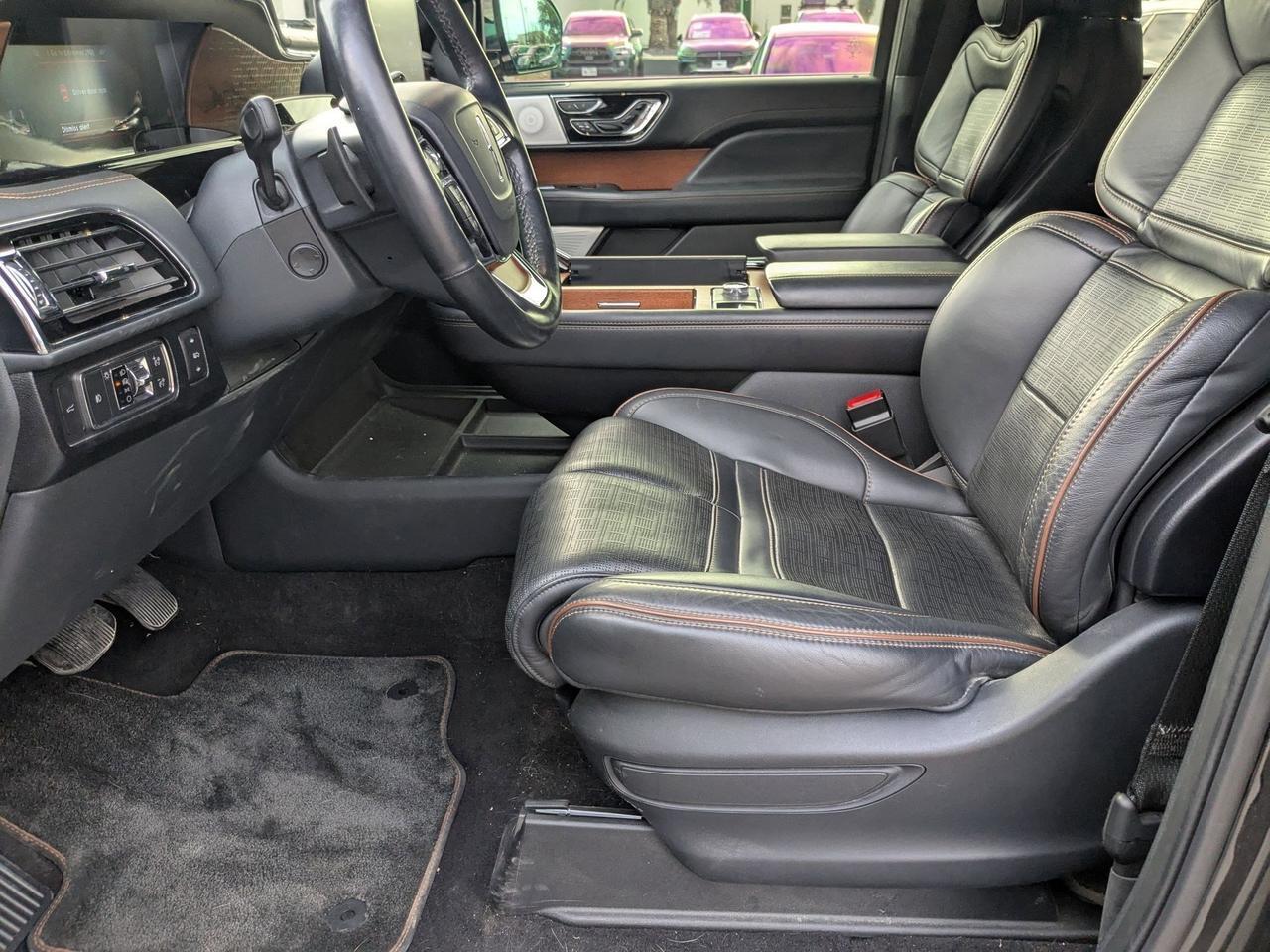 2022 Lincoln Navigator Black Label