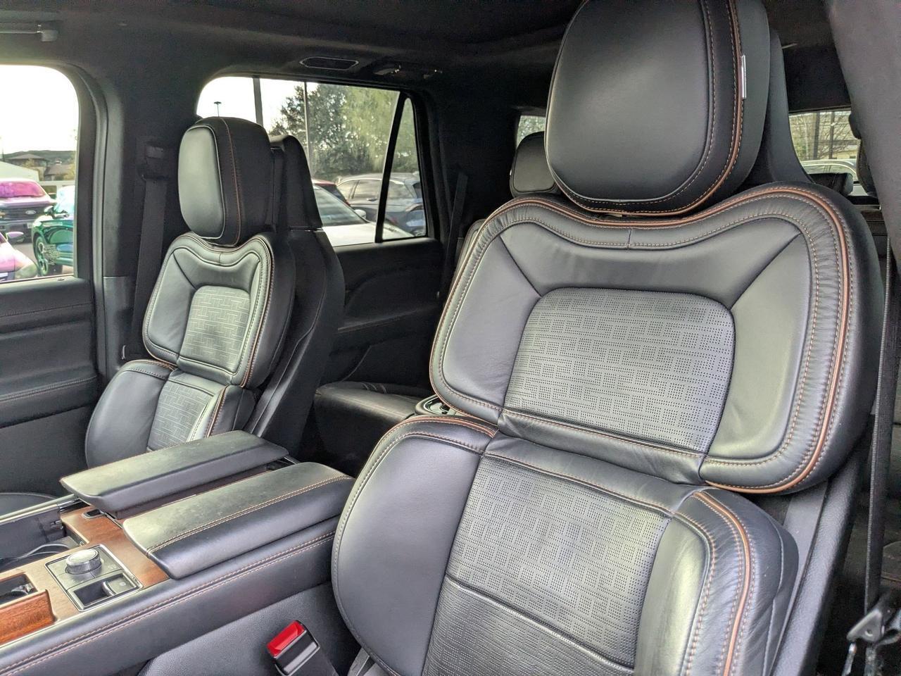 2022 Lincoln Navigator Black Label