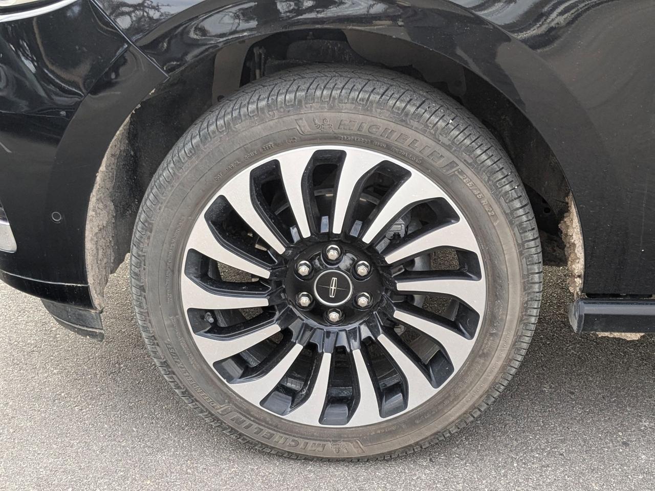 2022 Lincoln Navigator Black Label