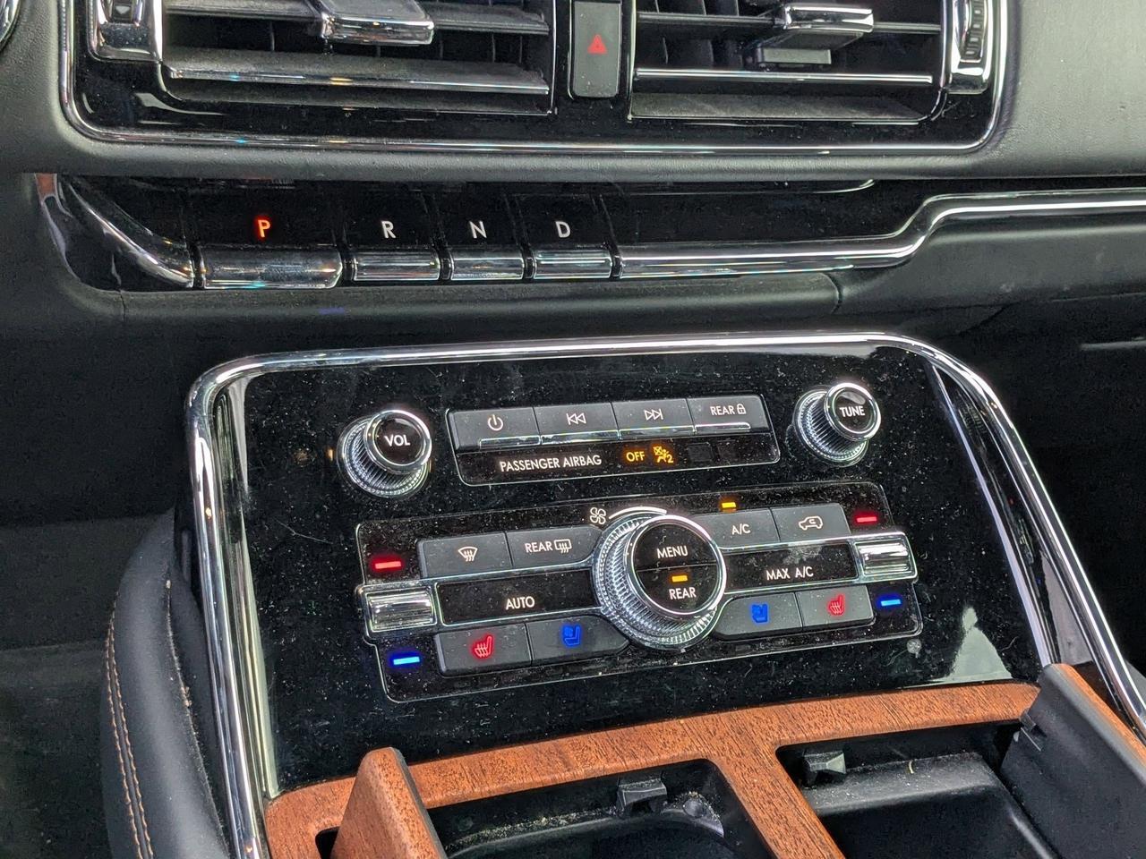 2022 Lincoln Navigator Black Label