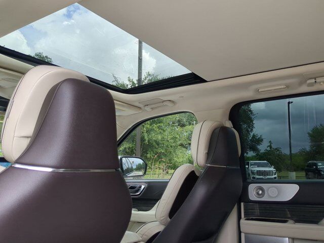 2022 Lincoln Navigator Black Label