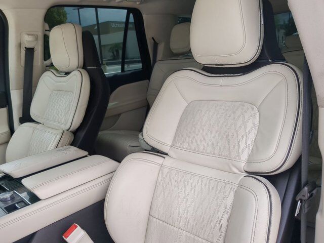 2022 Lincoln Navigator Black Label