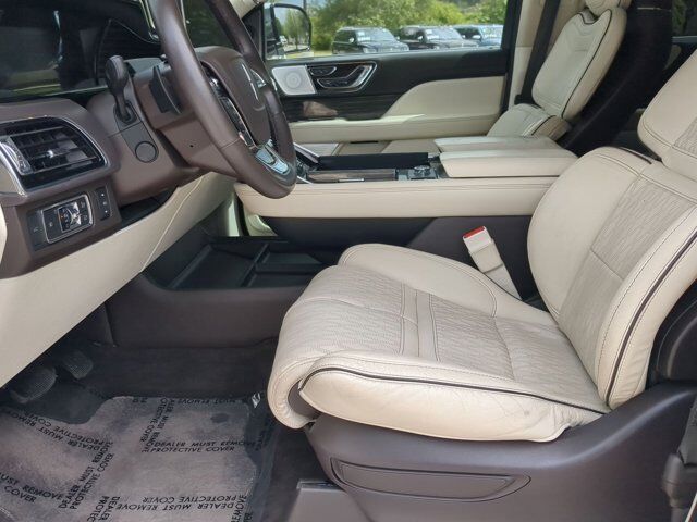 2022 Lincoln Navigator Black Label