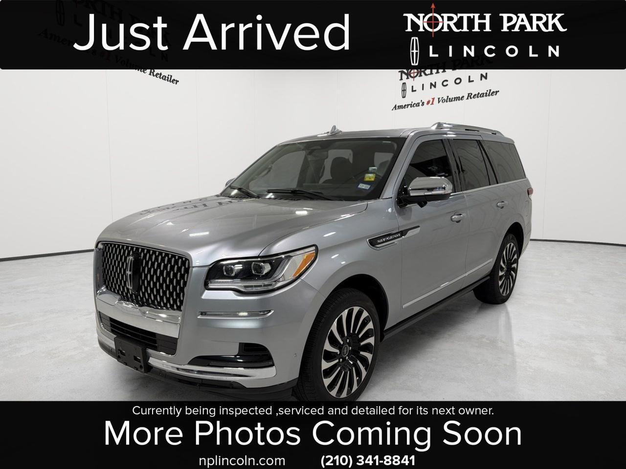 2022 Lincoln Navigator Black Label