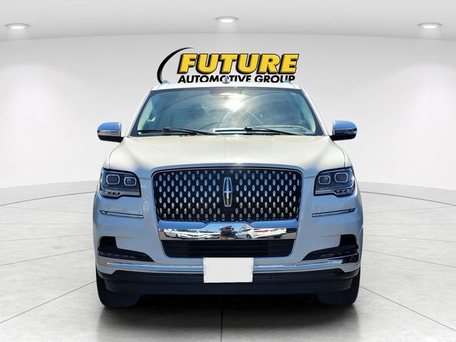 2022 Lincoln Navigator L Black Label