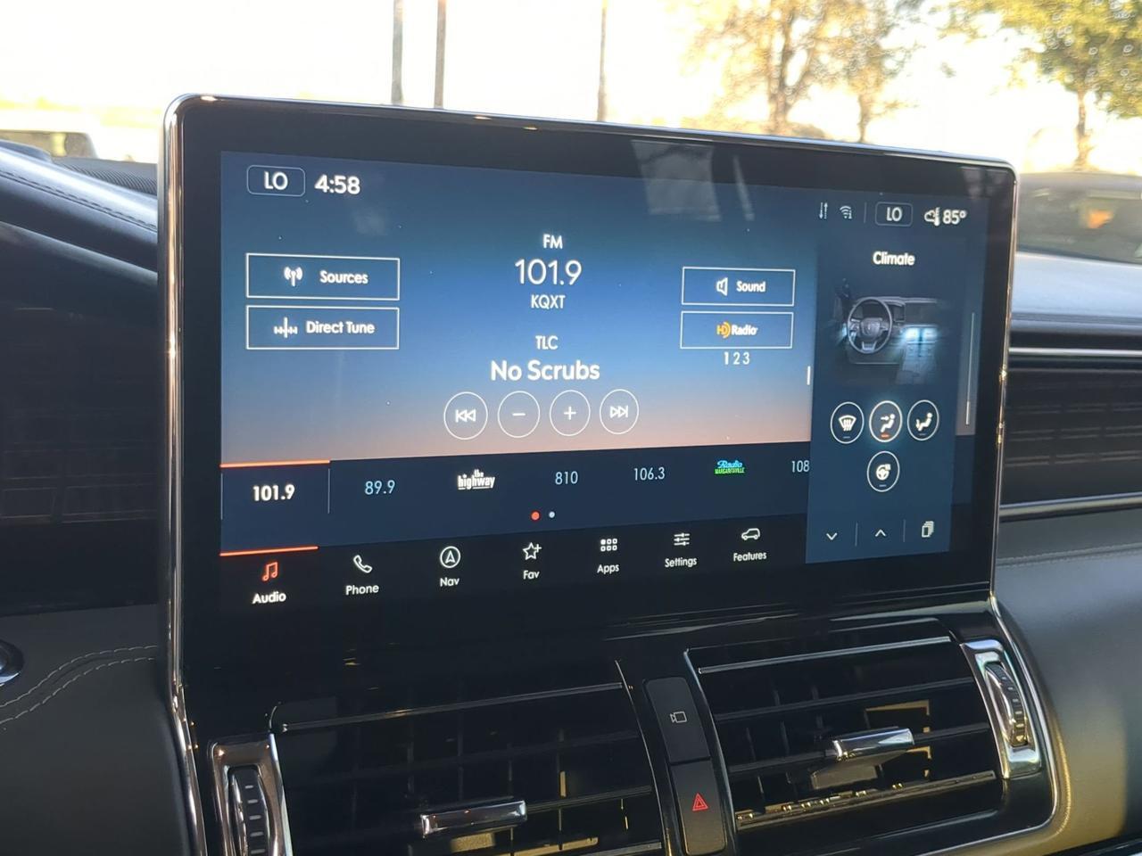 2022 Lincoln Navigator L Black Label