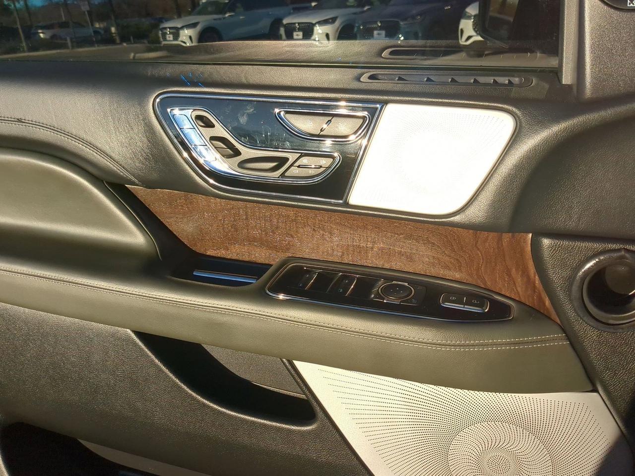 2022 Lincoln Navigator L Black Label