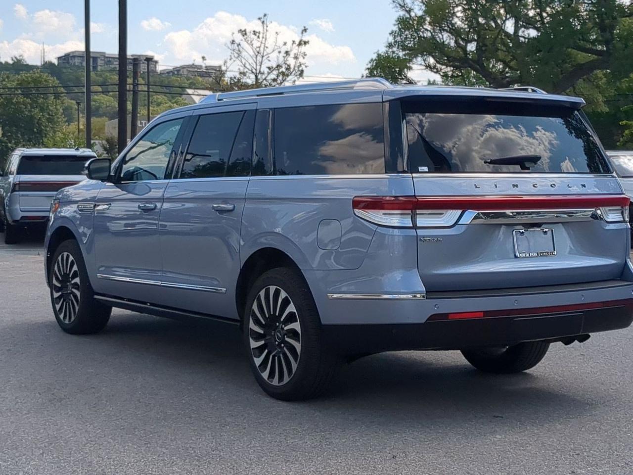 2022 Lincoln Navigator L Black Label