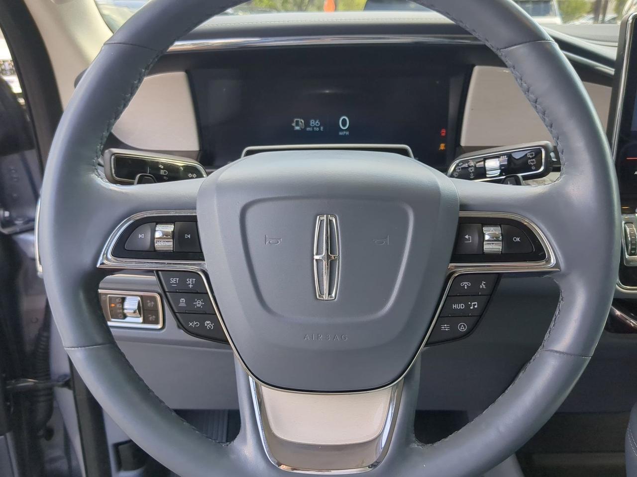 2022 Lincoln Navigator L Black Label