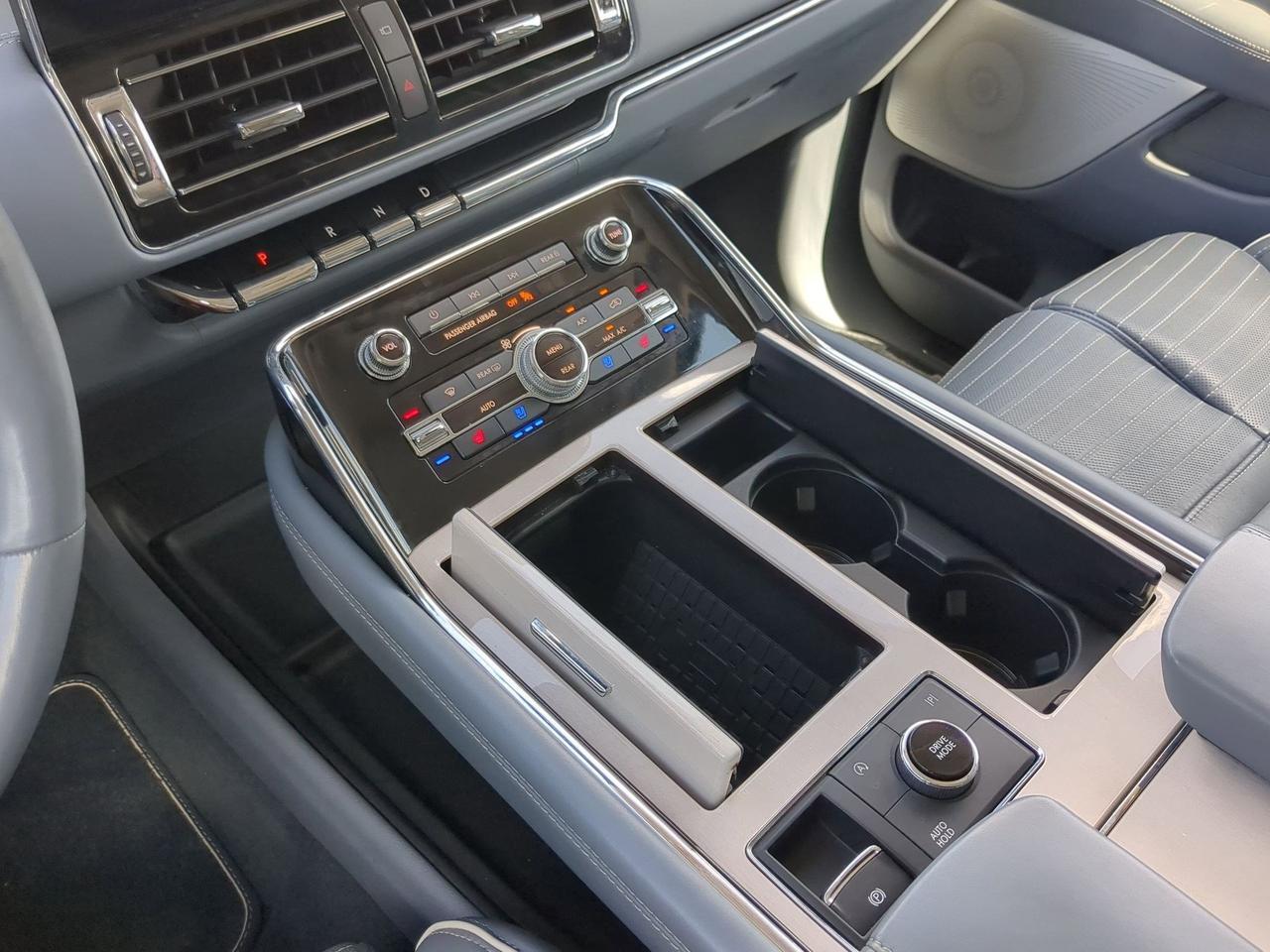 2022 Lincoln Navigator L Black Label