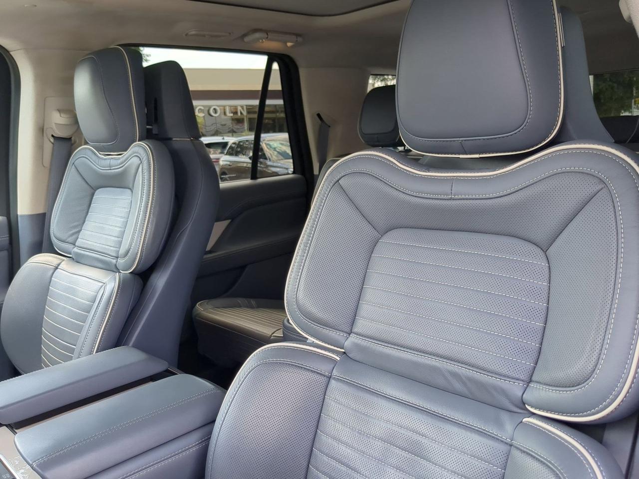2022 Lincoln Navigator L Black Label