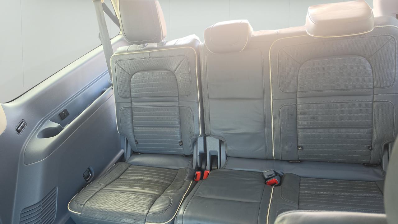2022 Lincoln Navigator L Black Label