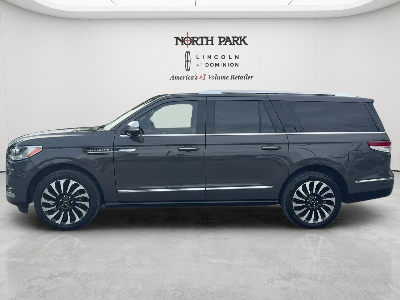 2022 Lincoln Navigator L Black Label
