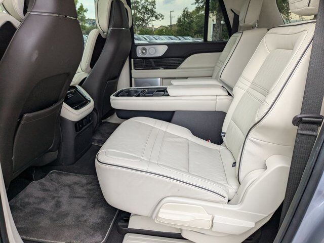 2022 Lincoln Navigator L Black Label