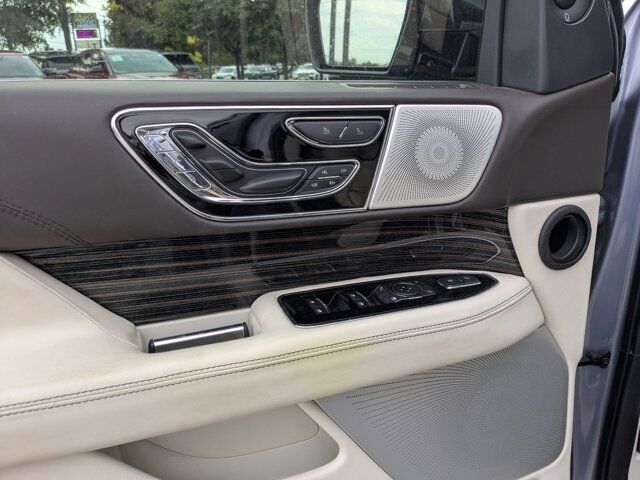 2022 Lincoln Navigator L Black Label